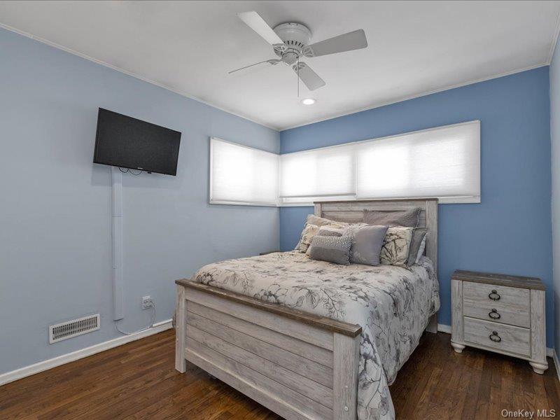 1360 Wilson Road East Meadow, NY 11554 - Photo 14 of 19