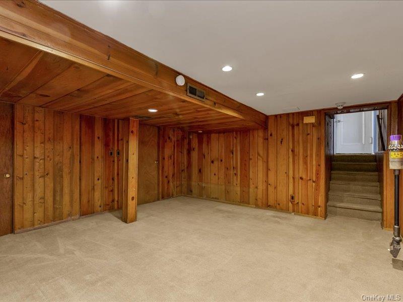 1360 Wilson Road East Meadow, NY 11554 - Photo 17 of 19