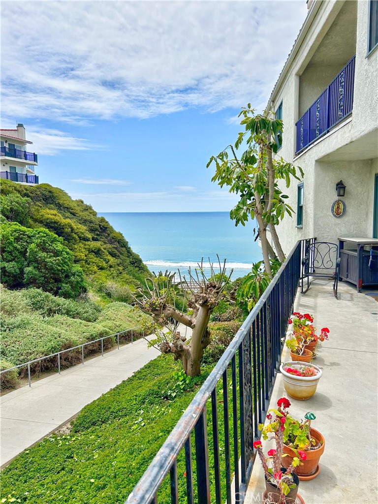 258 West Escalones, Unit 6R San Clemente, CA 92672 - Photo 19 of 37