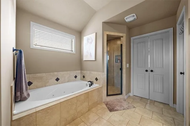 $675,000 | 216 Ansel Adams, Lee's Summit, MO 64081