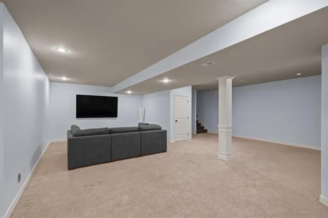 $675,000 | 216 Ansel Adams, Lee's Summit, MO 64081