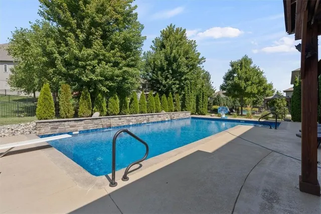 $675,000 | 216 Ansel Adams, Lee's Summit, MO 64081