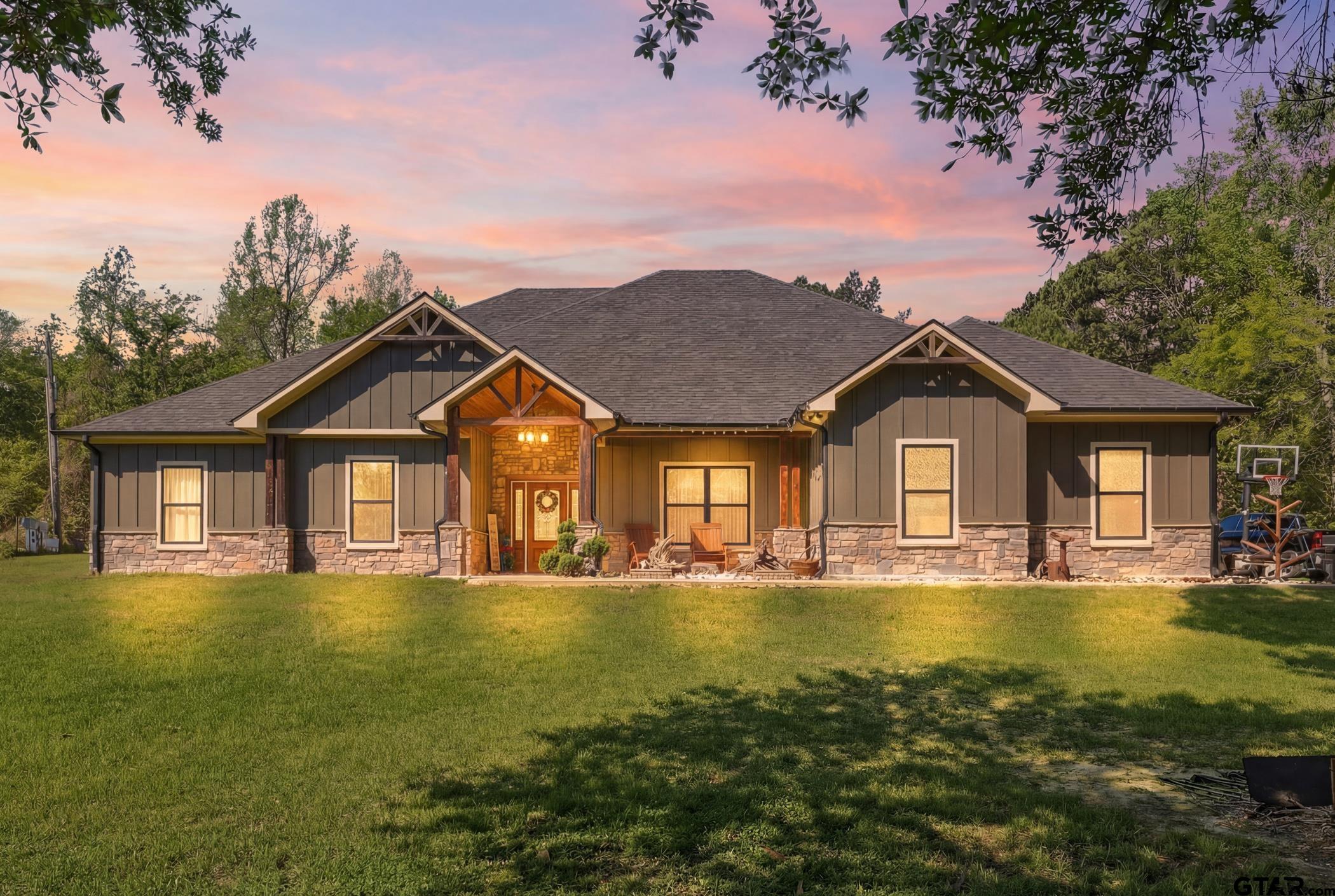 847 Calloway Road Marshall, TX 75670 - Photo 2 of 33