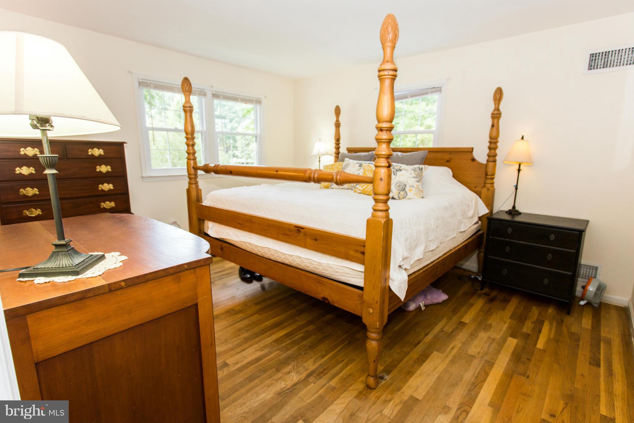 6923 Sydenstricker Road Springfield, VA 22152 - Photo 22 of 30 Bedroom (Master)