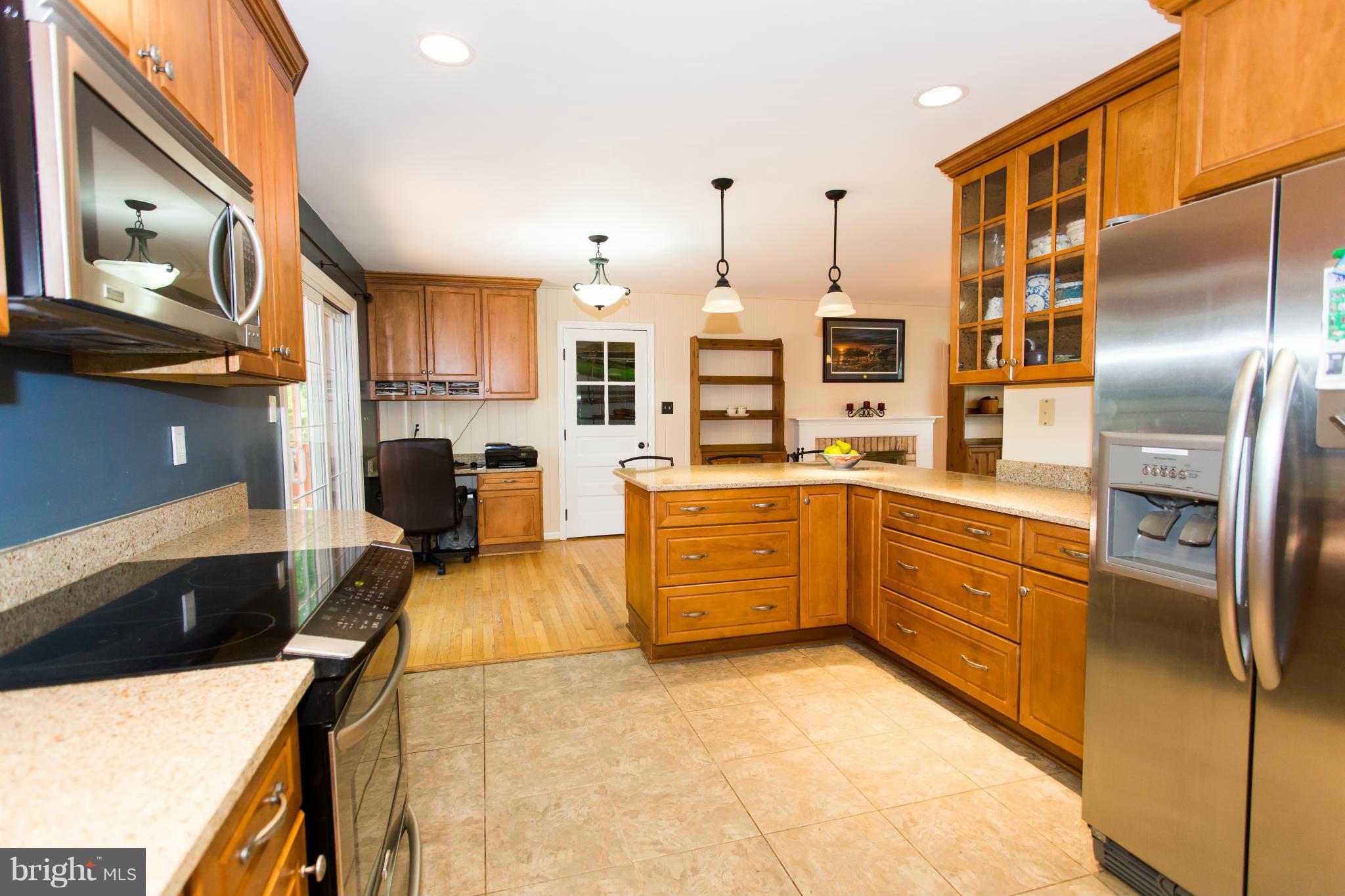 6923 Sydenstricker Road Springfield, VA 22152 - Photo 9 of 30 Kitchen, S/S appliances