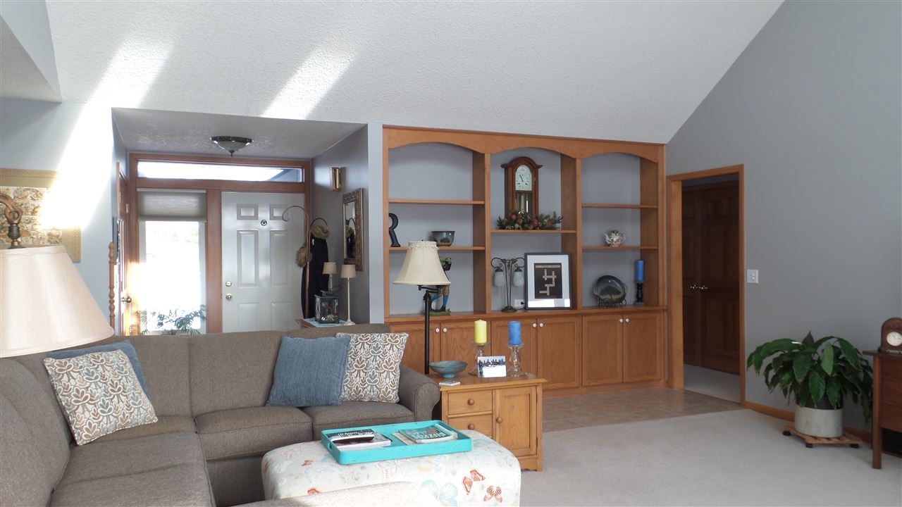 5628 North County Line Road East Auburn, IN 46706 - Photo 14 of 36 Gallery Image 14