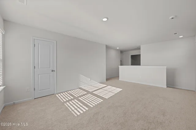 $2,400 | 725 Lake Tyler Drive, New Bern, NC 28560