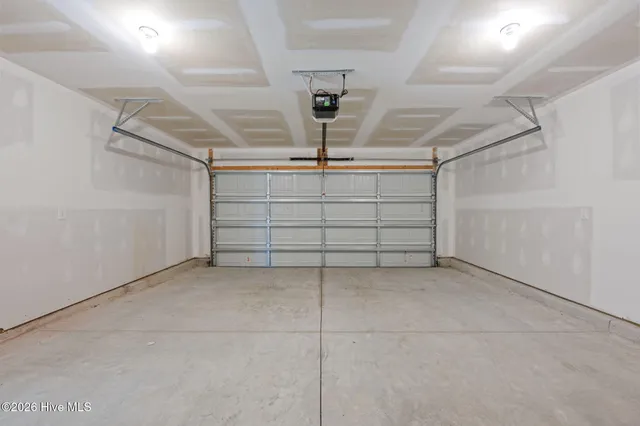 $2,400 | 725 Lake Tyler Drive, New Bern, NC 28560