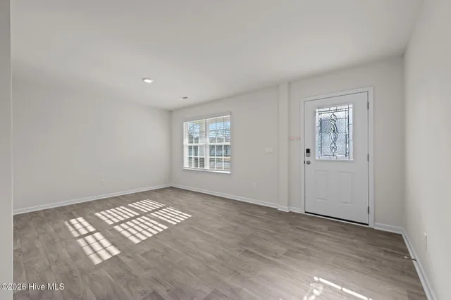 $2,400 | 725 Lake Tyler Drive, New Bern, NC 28560