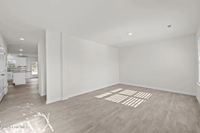 $2,400 | 725 Lake Tyler Drive, New Bern, NC 28560