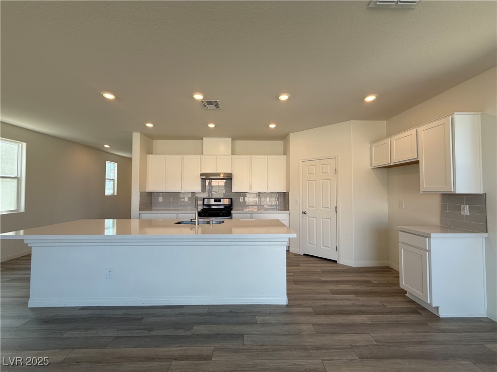 8762 Sand Verbena Avenue Las Vegas, NV 89117 - Photo 7 of 29