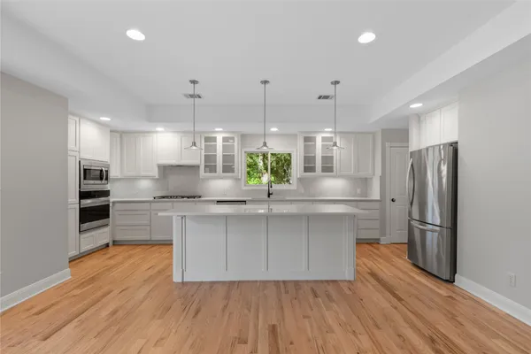 $9,500 | 700 Grey Fox Trail, Austin, TX 78746