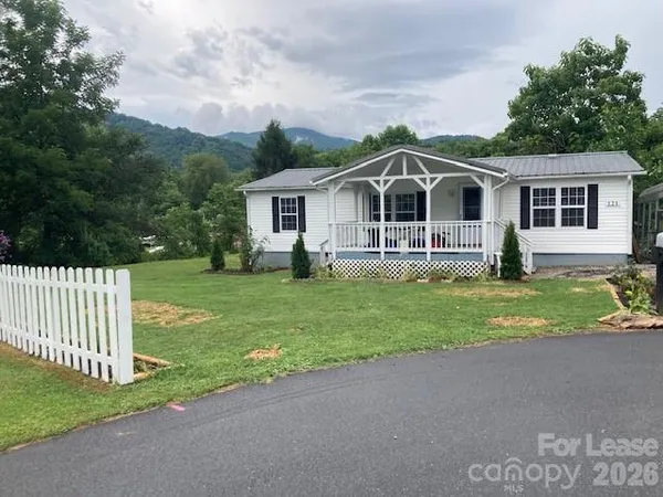 $1,975 | 121-j F J F Morris Drive, Waynesville, NC 28786