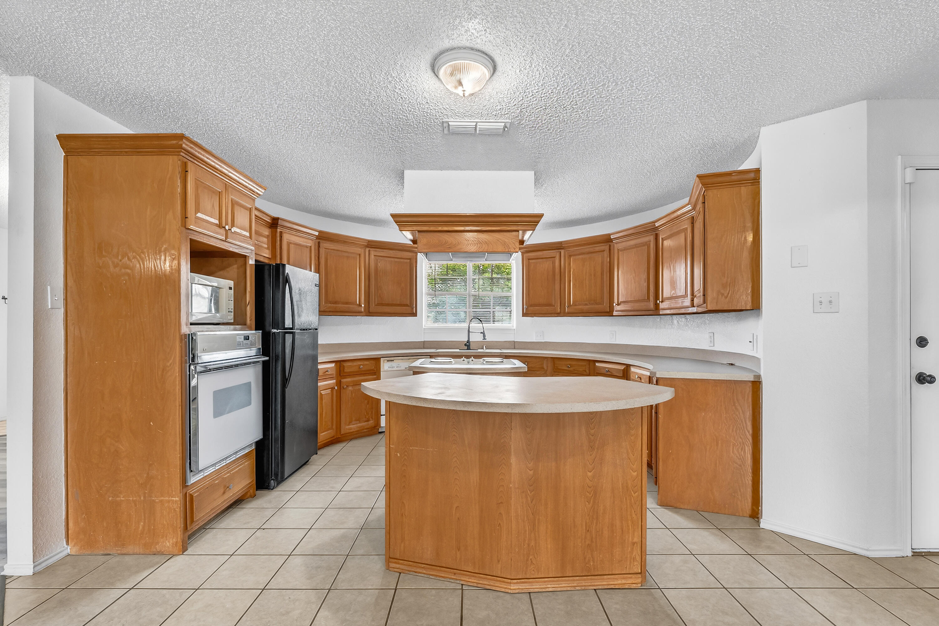 6346 9th Street Lubbock, TX 79416 - Photo 7 of 23 DSC08555
