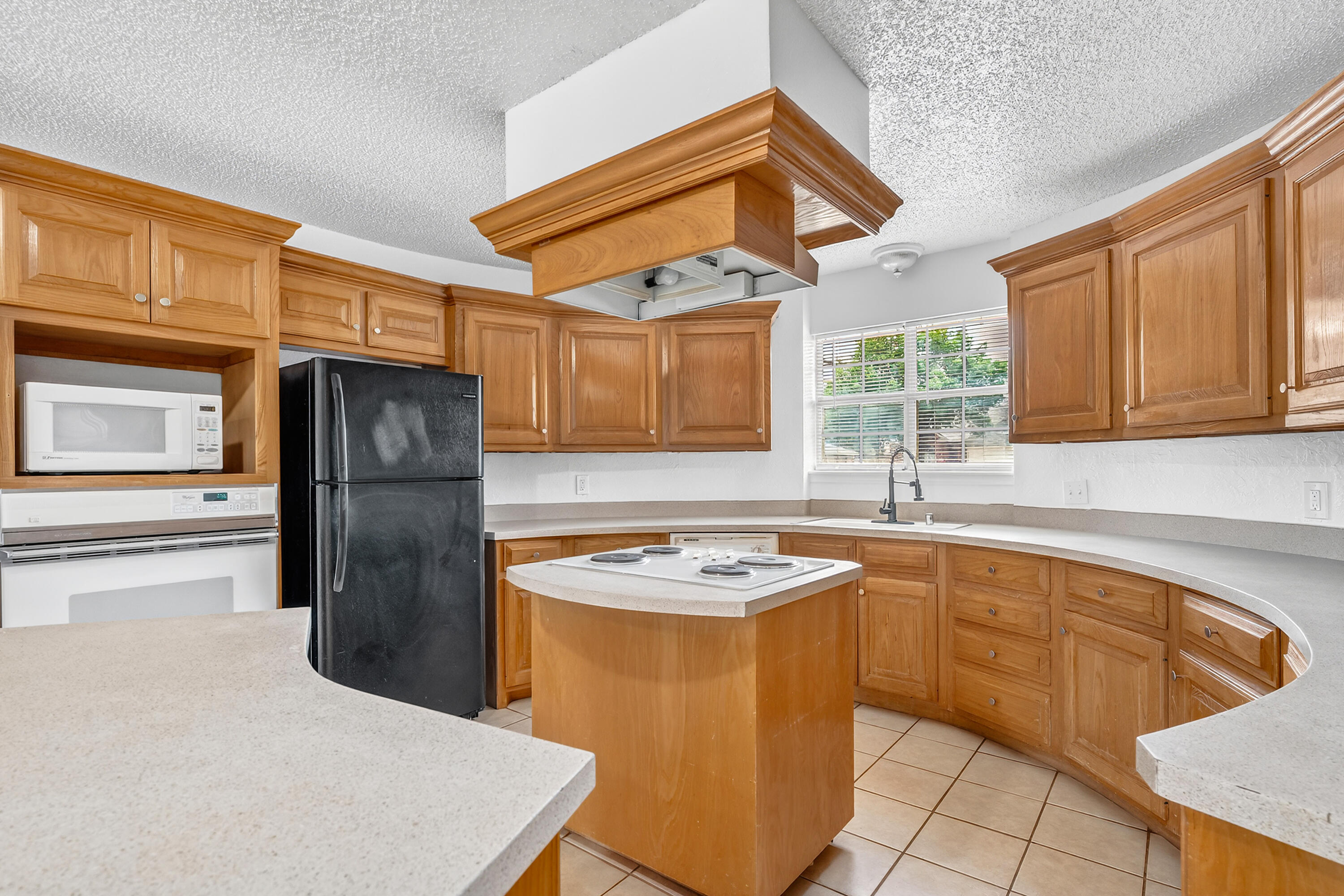 6346 9th Street Lubbock, TX 79416 - Photo 8 of 23 DSC08558