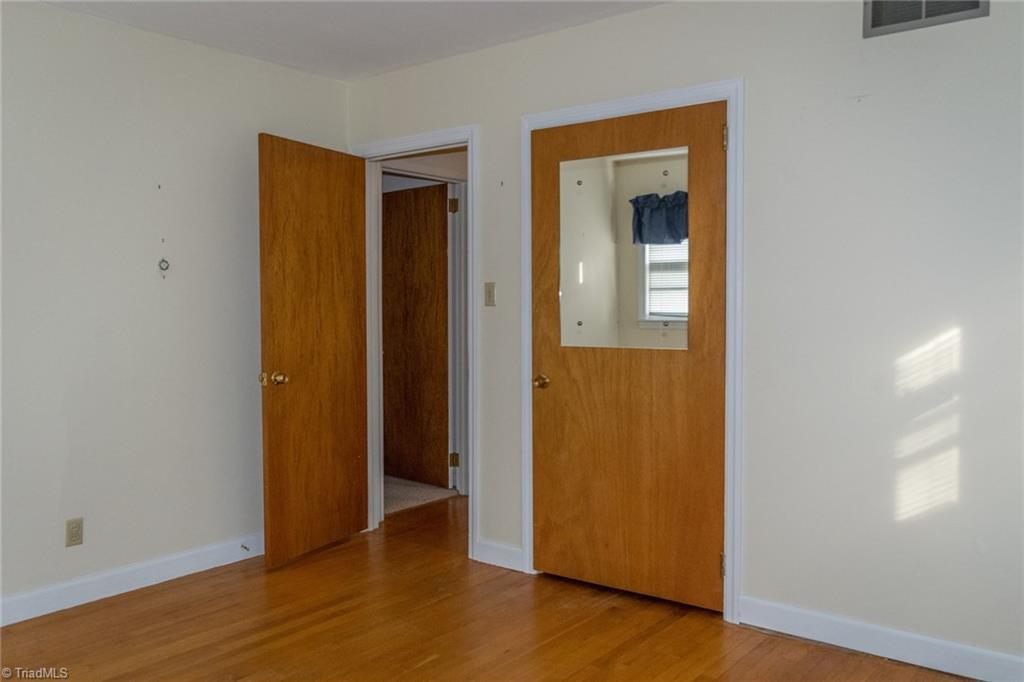 915 Ritters Lake Road Greensboro, NC 27406 - Photo 15 of 24 Gallery Image 15