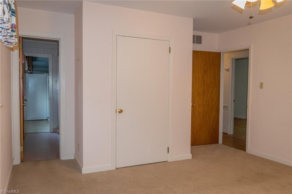 915 Ritters Lake Road Greensboro, NC 27406 - Photo 21 of 24 Gallery Image 21