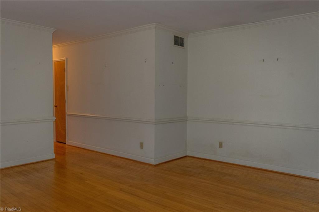 915 Ritters Lake Road Greensboro, NC 27406 - Photo 7 of 24 Gallery Image 7
