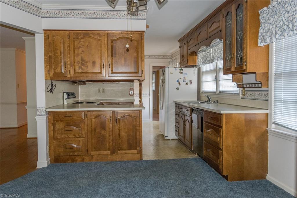 915 Ritters Lake Road Greensboro, NC 27406 - Photo 9 of 24 Gallery Image 9