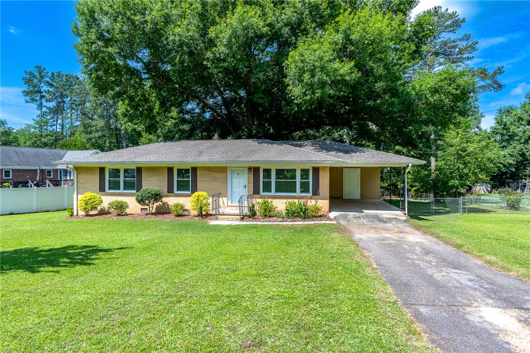 301 Playground Road Walhalla, SC 29691 - Photo 2 of 33