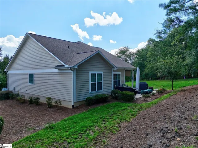 $450,000 | 320 Arsenal Drive, Ninety Six, SC 29666