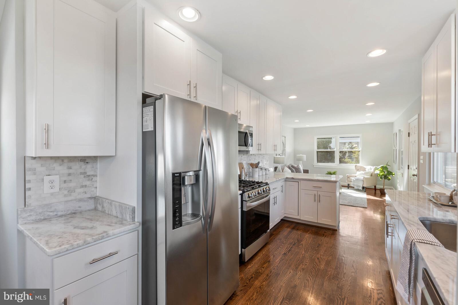 2921 Johnson Road Falls Church, VA 22042 - Photo 11 of 36 Gallery Image 11
