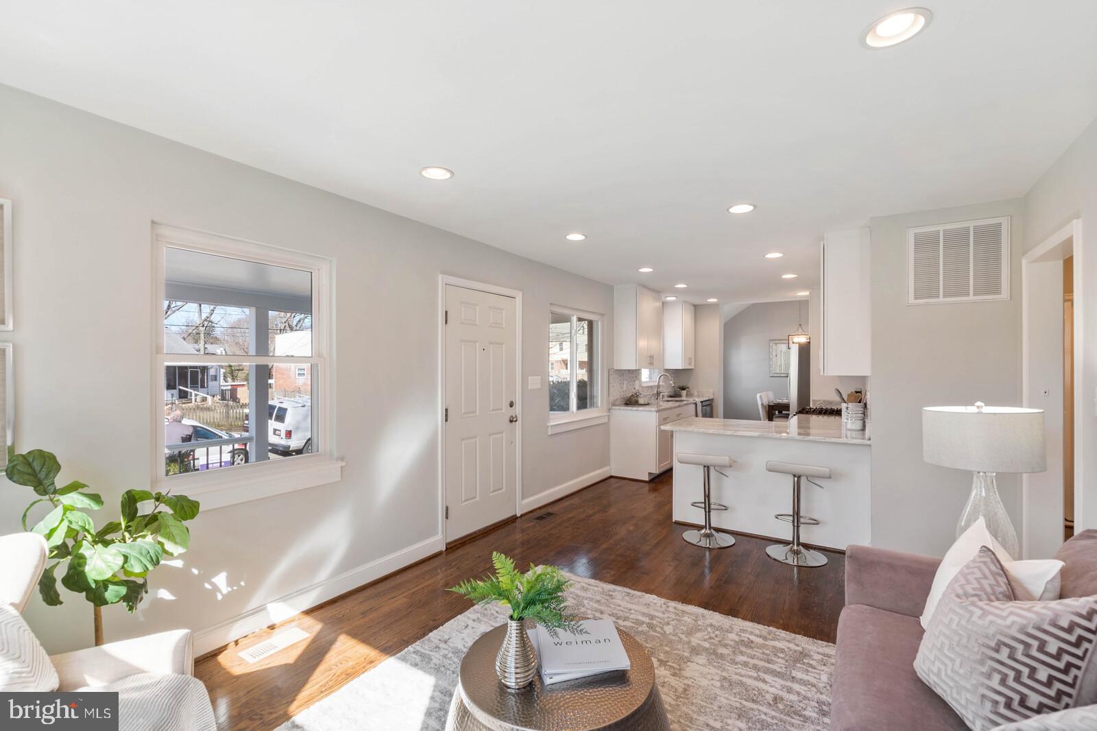 2921 Johnson Road Falls Church, VA 22042 - Photo 12 of 36 Gallery Image 12