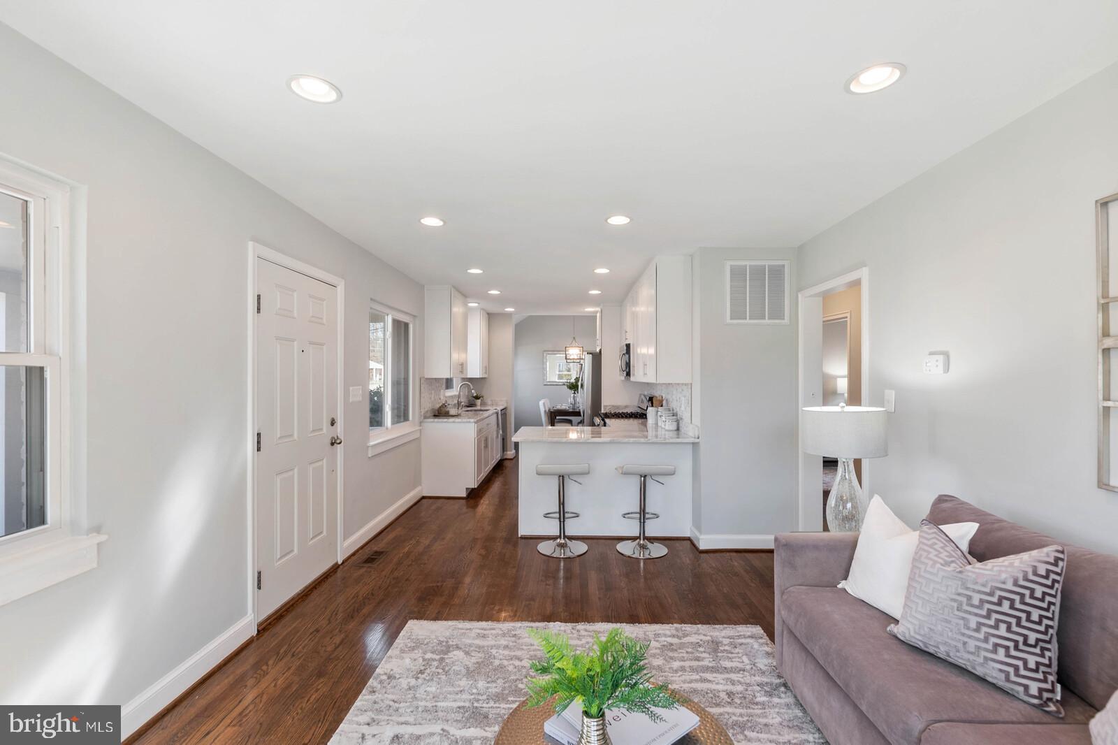 2921 Johnson Road Falls Church, VA 22042 - Photo 13 of 36 Gallery Image 13