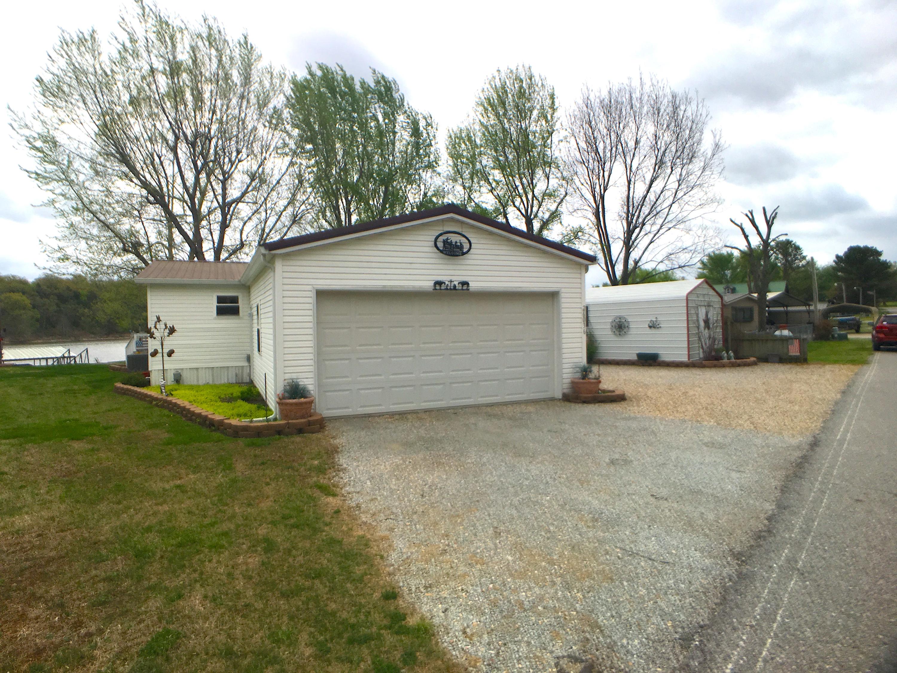 26036 South 670 Road Grove, OK 74344 - Photo 2 of 19 Gallery Image 2