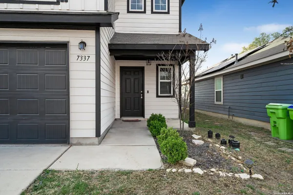 a view of a entryway door of the house