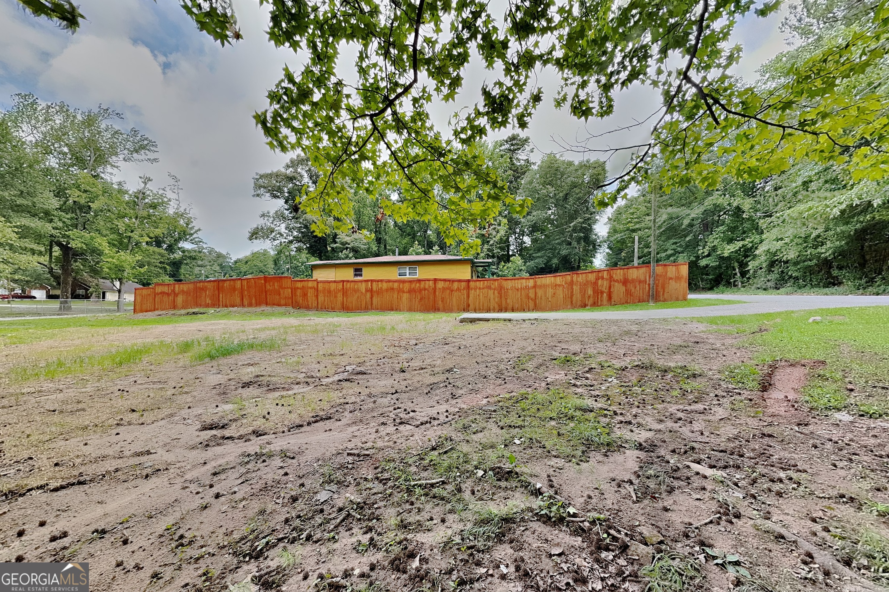 2323 Daniel Road Southwest Atlanta, GA 30331 - Photo 2 of 12