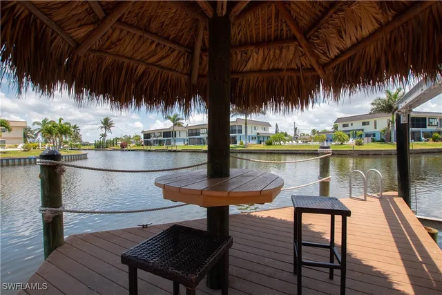 a outdoor view with a sitting space