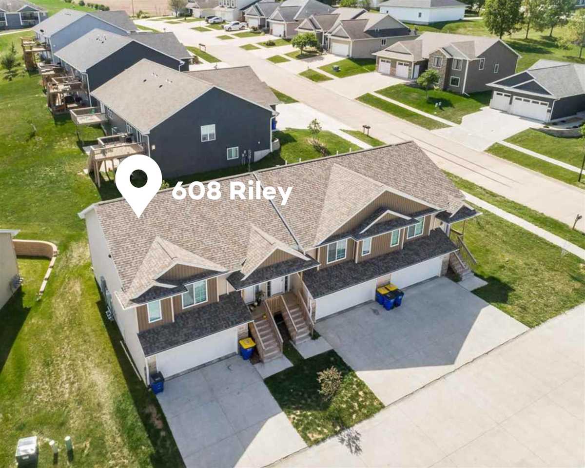 608 Riley Lane West Branch, IA 52358 - Photo 2 of 11 Gallery Image 2