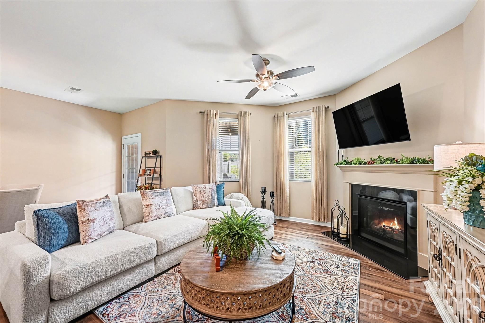 509 Common Raven Court Fort Mill, SC 29715 - Photo 5 of 19