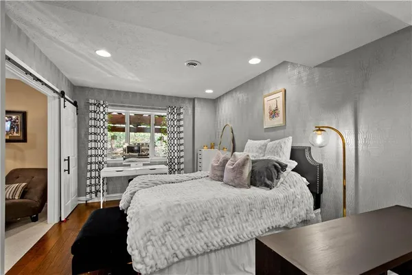 $950,000 | 79 Alexander Drive, Canonsburg, PA 15317