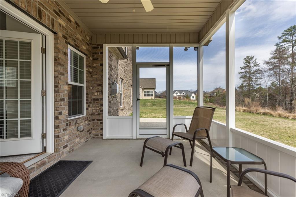 2826 Fallin Court High Point, NC 27262 - Photo 37 of 41