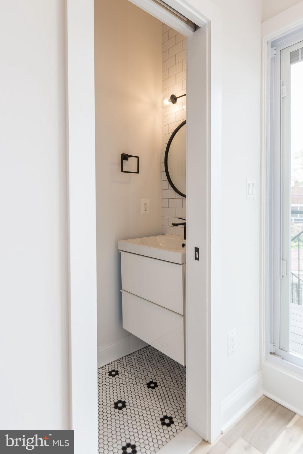 1310 Spring Road Northwest, Unit PHB Washington, DC 20010 - Photo 17 of 44