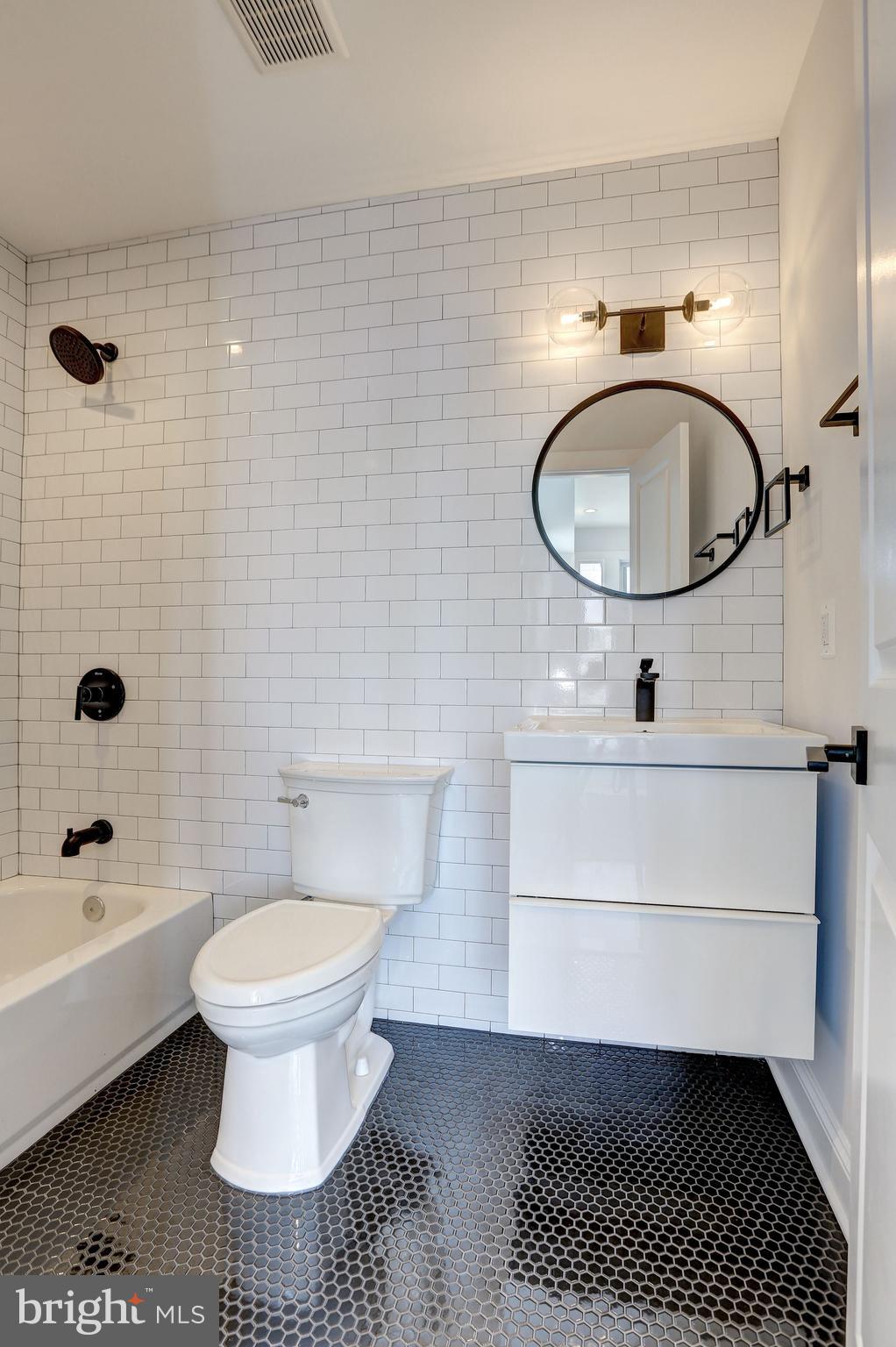 1310 Spring Road Northwest, Unit PHB Washington, DC 20010 - Photo 41 of 44