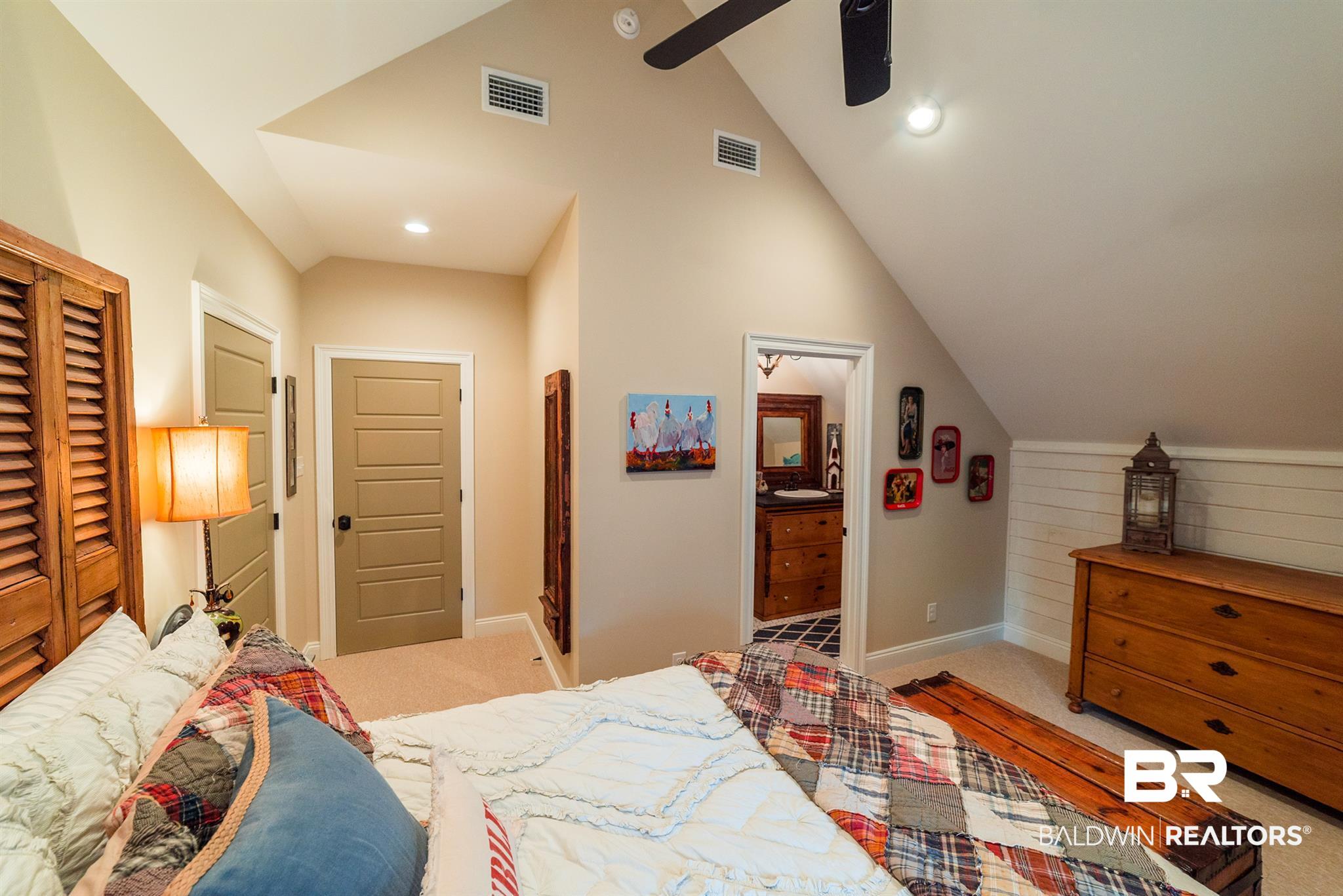 101 Orange Avenue Fairhope, AL 36532 - Photo 32 of 36 Guest bedroom 2