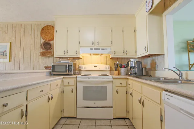 $1,500,000 | 1212 Main Street East, Sunset Beach, NC 28468