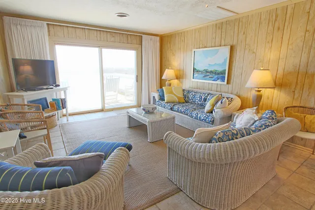 $1,500,000 | 1212 Main Street East, Sunset Beach, NC 28468