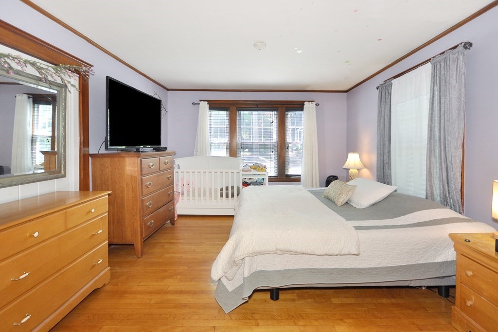 123 Appleton Street Arlington, MA 02476 - Photo 6 of 39