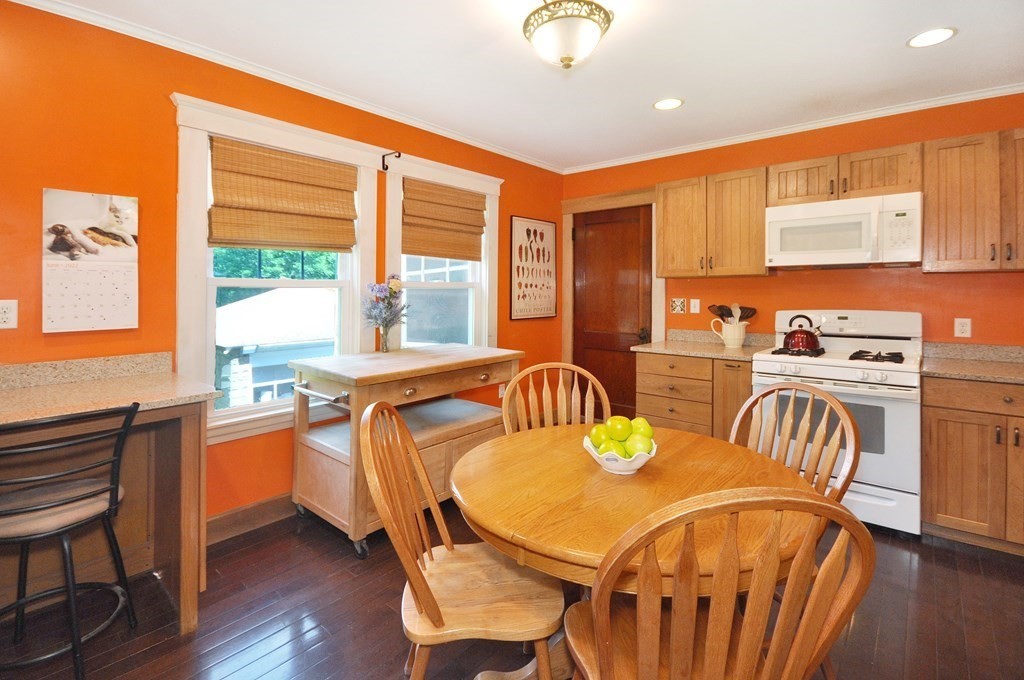 123 Appleton Street Arlington, MA 02476 - Photo 9 of 39