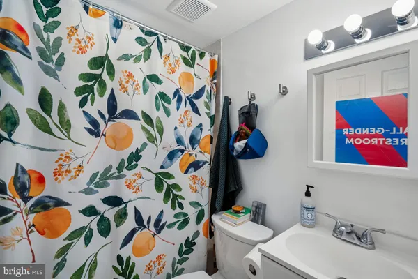 $3,670 | 1373 Quincy Street Northwest, Washington, DC 20011