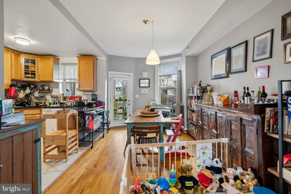 $3,670 | 1373 Quincy Street Northwest, Washington, DC 20011
