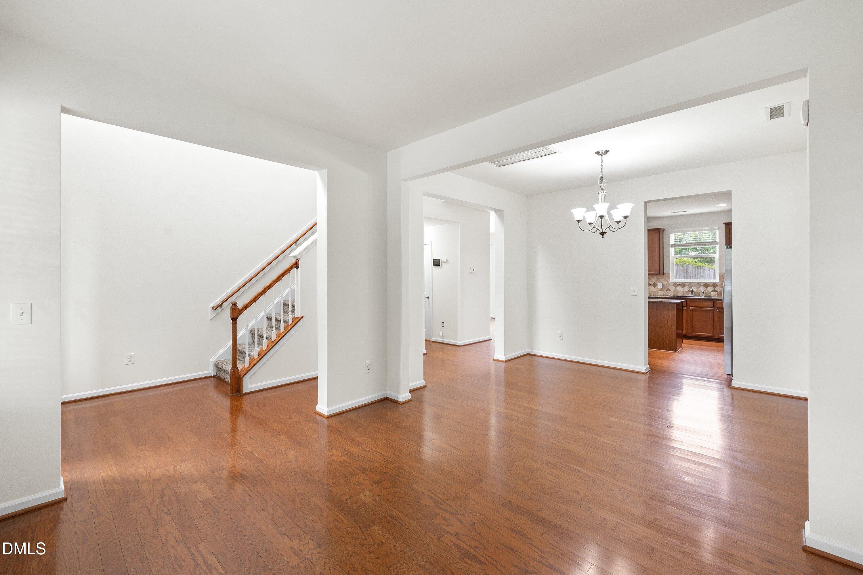103 Thorngate Road Durham, NC 27703 - Photo 10 of 50 11-103 Thorngate Rd_7287