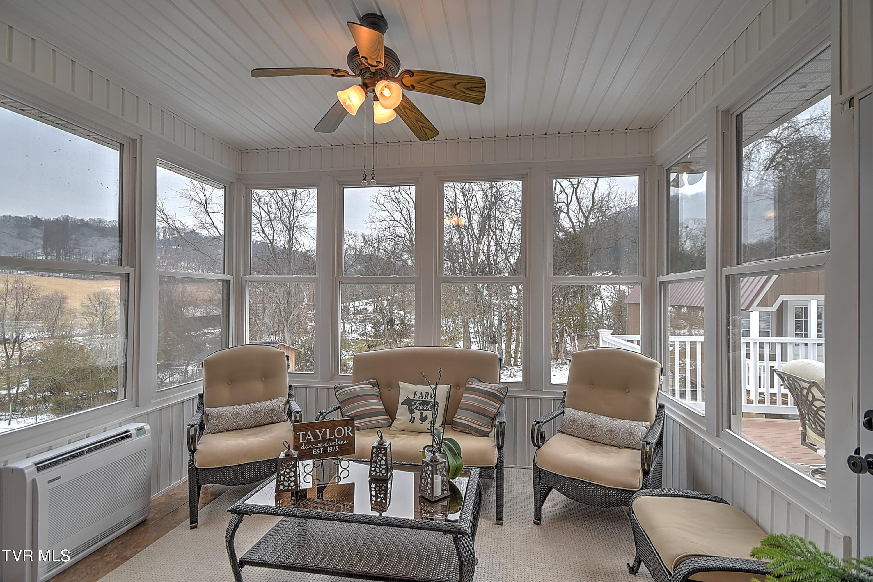 215 Taylor Road Blountville, TN 37617 - Photo 12 of 41 215 Taylor Rd TV-29