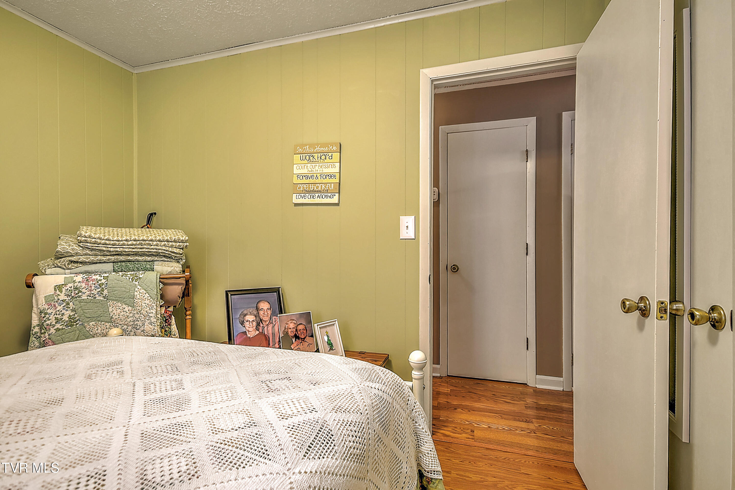 215 Taylor Road Blountville, TN 37617 - Photo 16 of 41 215 Taylor Rd TV-11