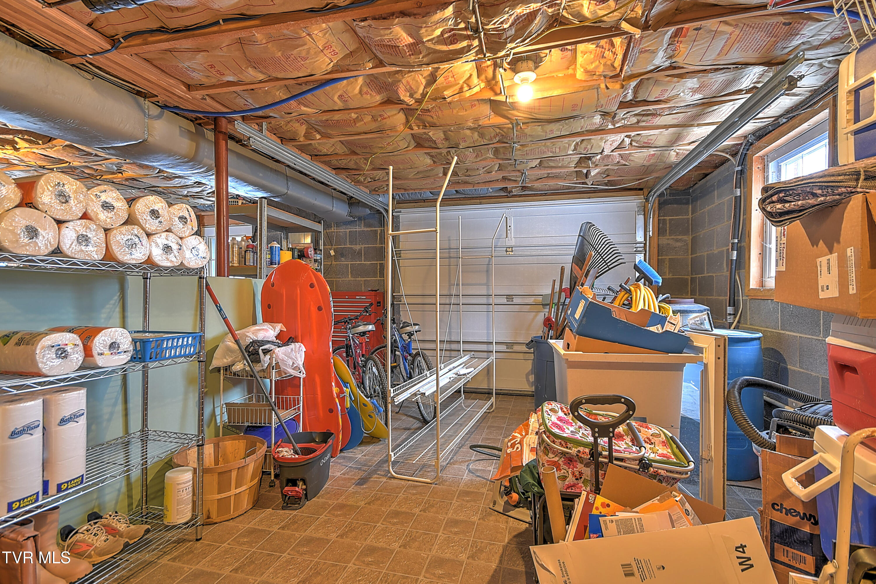 215 Taylor Road Blountville, TN 37617 - Photo 32 of 41 215 Taylor Rd TV-33