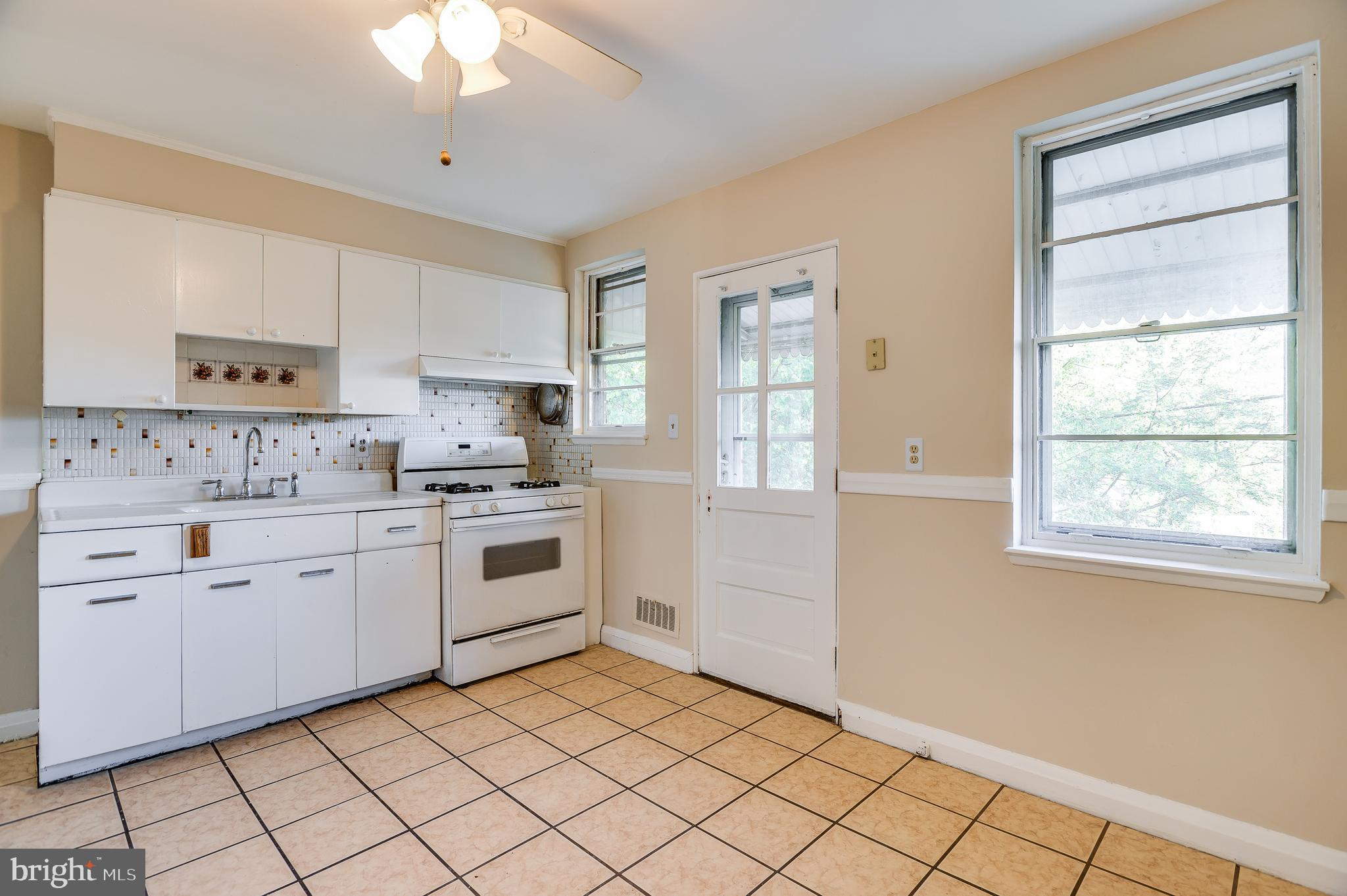 8605 Pleasant Plains Road Towson, MD 21286 - Photo 16 of 30 Gallery Image 16